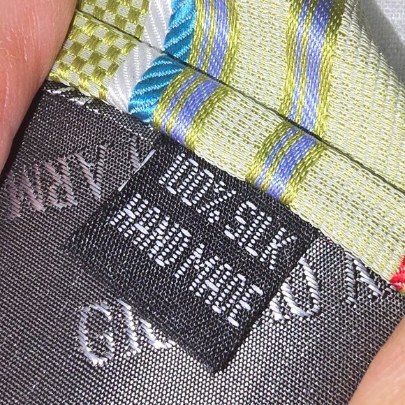 GIORGIO ARMANI ITALIAN SILK TIE APPLE GREEN WITH CRIMSON AND BLUE STRIPES EUC - Picture 3 of 7